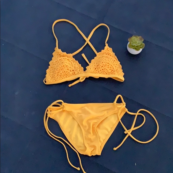 Women's Crochet Triangle Bikini Top-Marigold S - Picture 2 of 6